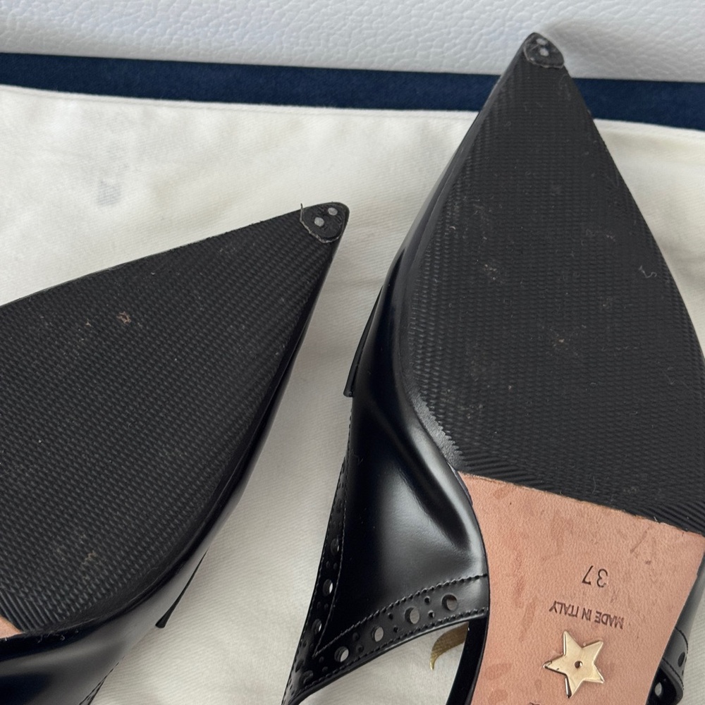 Dior Boy Leather Slingback
Pump Size 37 - Picture 8 of 9